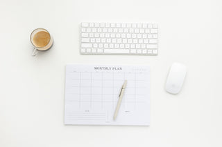 Maandplanner - beige - sfeerbeeld - horizontaal - Planbooks