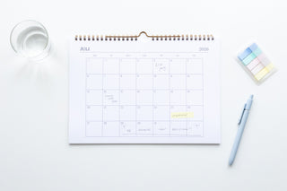 Planbooks - Maandkalender 2026 - Roze - A4 formaat