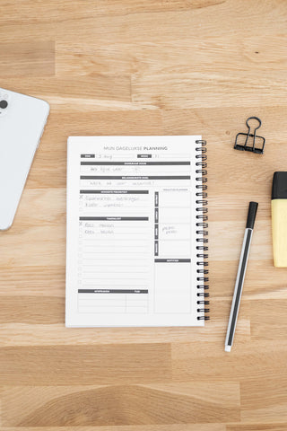 Dagplanner - Donkerblauw - Binnenkant - Beschreven - Sfeerbeeld - Planbooks